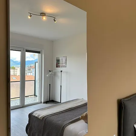 Fioriris Vista * Stresa